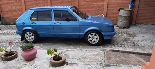 J.E Auto repairs ,styling and installation