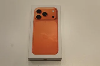 New Year Promotion!!!!!! Iphone 17 Pro 256gb Cosmic Orange Brand New Sealed