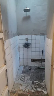  Spacious Bachelor Apartment To Let – Sunnyridge, Germiston A neat and well-maintained bachelor un