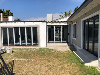 ALUMINIUM FOLDING DOORS ON SPECIAL