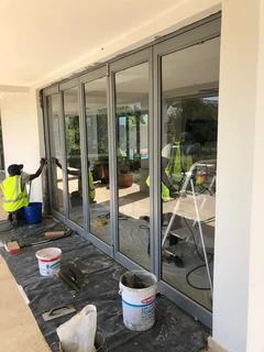 ALUMINIUM FOLDING DOORS ON SPECIAL