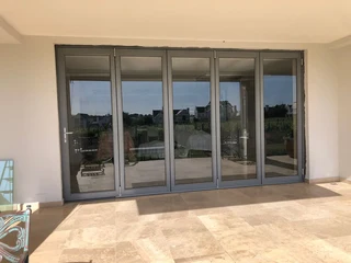ALUMINIUM FOLDING DOORS ON SPECIAL