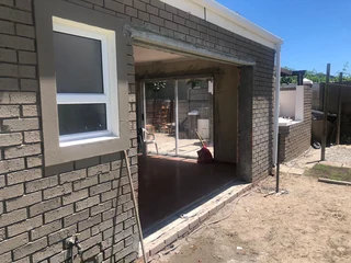 ALUMINIUM WINDOWS AND DOORS ON SPECIAL