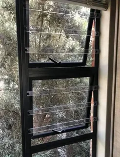 Clear Vu And Aluminium Bars On Special