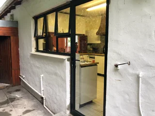 ALUMINIUM WINDOWS AND DOORS ON SPECIAL !!