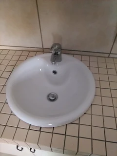 Montana plumbers 0781355070, leaking, burst geyser, blocked toilets, bathroom renovations