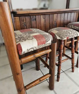 Antique wooden bar with 6 stools
