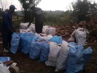 Dry Firewood  ( Pizza Oven &amp; Braai Wood)