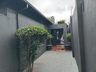 Good gardener and Panter available