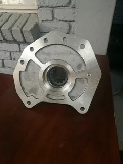 We supply different types of hydraulic PTO and pumps call 0815621657