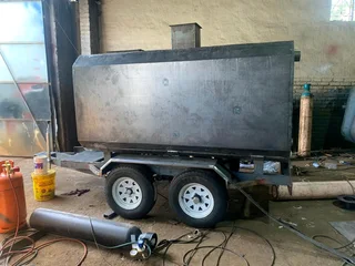 We manufacture brand new honey suckers and we install full hydraulic system on them call 0815621657