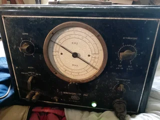 Antique signal /frequency generator Generator EP 204