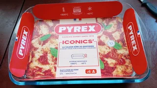 Pyrex dish 40x 27x 6 cm for sale, collection in Pinetown