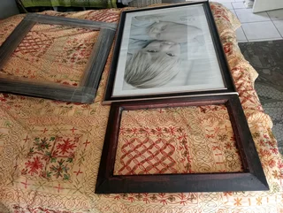 3x Portrait frames