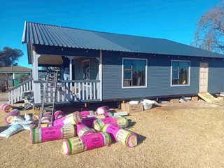 Nutec Homes and Log Homes: &#43;27733112659.