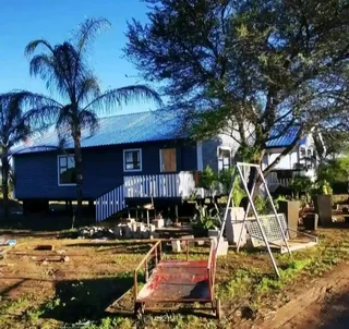 Log Homes and Nutec Homes: +27733112659.