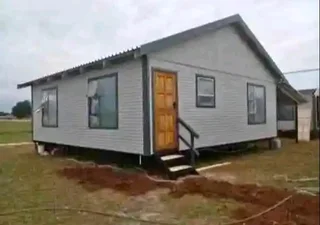 Log Homes and Nutec Homes: +27733112659.