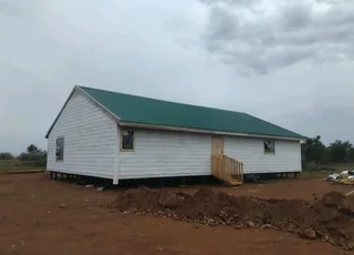 Log Homes and Nutec Homes: +27733112659.