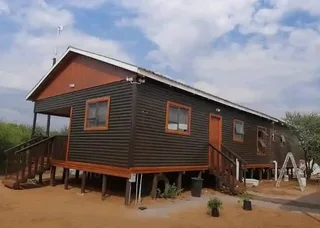 Log Home 19m×11m with 3 Bedrooms, 2 Bathrooms, Office, Laundry, kitchen, Lounge and Balcony