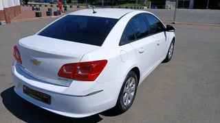 2016 Chev Cruze 1.6L Sedan Manual