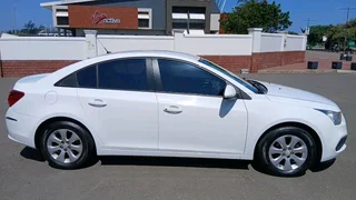 2016 Chev Cruze 1.6L Sedan Manual