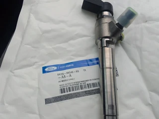 New ford ranger oem diesel injectors...fits t6 and t7 ranger...2.2tdci