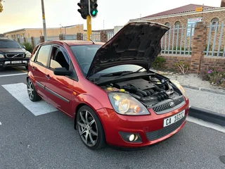 Ford fiesta 1.4i 2007 model,in excellent driving condition