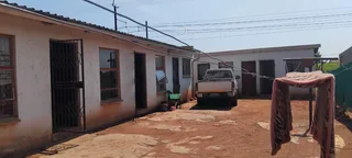 8 rooms for sale in Soshanguve South ext 7 with title deeds.