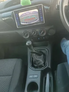 2019 TOYOTA HILUX 2.4GD6 MANUAL RB SR 4X2 DOUBLE CAB