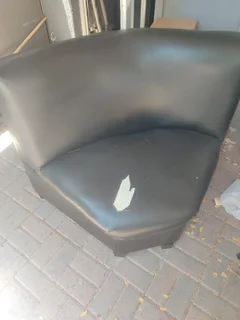 Lounge - Ad posted by Juan Daly