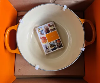 Le Creuset 24cm Deep Round Cocotte - Flame