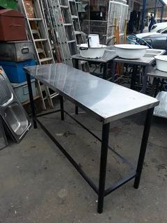 Large steel workbench, (151cm x 50cm x 82cm H), R1800