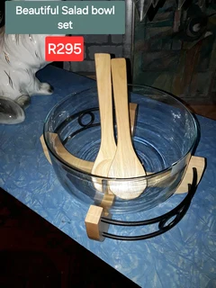Beautiful salad bowl set, R295
