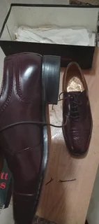Crockett &amp; Jones burgundy Cobbler Size 8