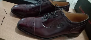 Crockett &amp; Jones burgundy Cobbler Size 8