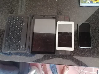 Broken Alcatel Phone White x 1Broken Vodafone Tablet x 1 black with pouch and 1 x magnetic keyboard