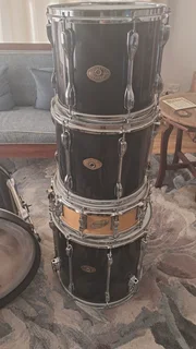 1999 Tama Rockstar Drum Kit &#43; Ludwig Custom CS Snare &#43; Cymbal Stands included