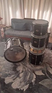 1999 Tama Rockstar Drum Kit &#43; Ludwig Custom CS Snare &#43; Cymbal Stands included