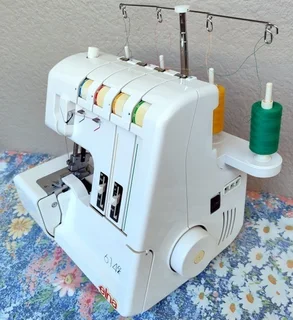 ELNA 614 DE Over locker in mint condition as New