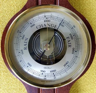 FISCHER PROFESSIONAL Precision Barometer, Hygrometer and Thermometer in Brass Ø134 size L50 x W16cm
