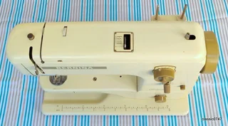 BERNINA 707 MINIMATIC Sewing machine excellent condition made in Switzerland