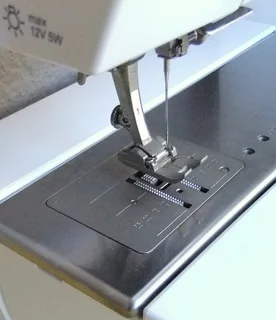 BERNINA 130 Activa High Class Sewing Machine Made in Switzerland as New