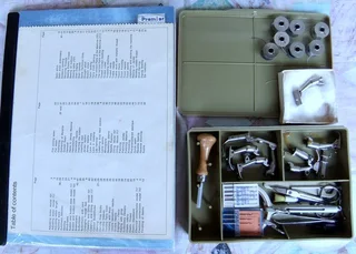 BERNINA 707 MINIMATIC Sewing machine excellent condition made in Switzerland with solid wood cabinet