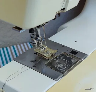 ELNA JUNIOR CLUB Sewing machine In excellent condition as New