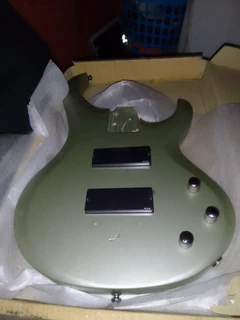 Ibanez base guiter