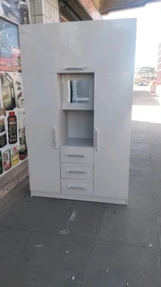 Malemine wood wardrobe