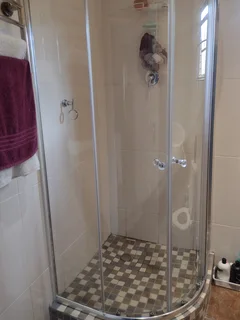 Quadrant Shower
