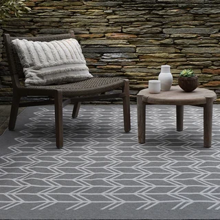 Insignia   Rug Pewter