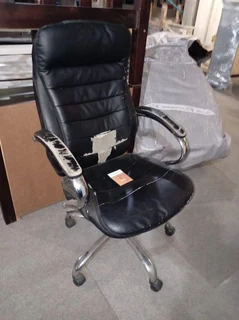 Hel   Wilson High B Office Chr 136kg Damaged