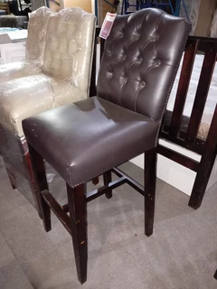 Empire   Bar/c (button) B/pu Brown